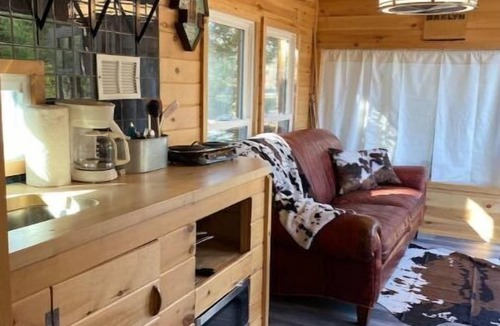 Woodridge Cabin | Black Marsh Mellow Tiny Home