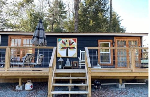 Woodridge Cabin | Black Marsh Mellow Tiny Home