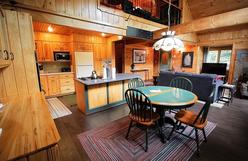 Rangeley Plantation House | 🐾Black Moose - Private waterfront beach area, walk-in accessibility and a dock!