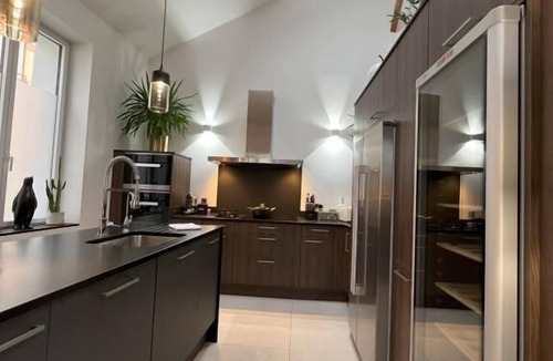 Beaulieu-Mangin Apartment | Black Pearl: Luxurious town villa with garage