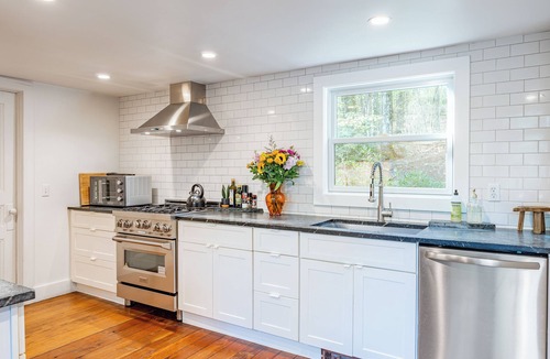 Kerhonkson Cabin | Black Pines A-Frame – A Cozy Catskills Retreat