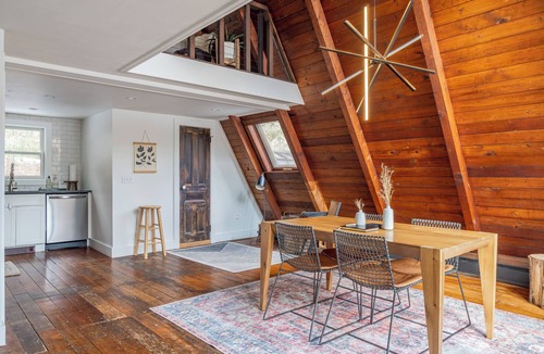 Kerhonkson Cabin | Black Pines A-Frame – A Cozy Catskills Retreat