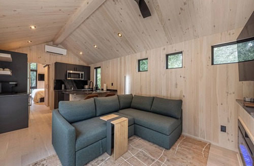 Bronson Resort | Black Prong Resort