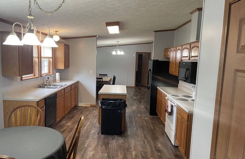 Redford House | Black River Retreat 5 Minutes from Jeff’s Canoe Rental/K Bridge