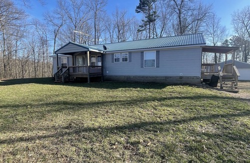 Redford House | Black River Retreat 5 Minutes from Jeff’s Canoe Rental/K Bridge