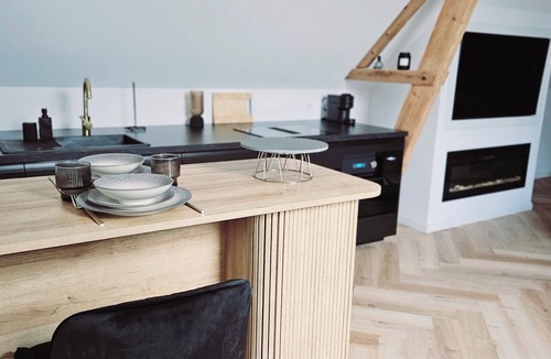 Yville-sur-Seine House | Black Romance