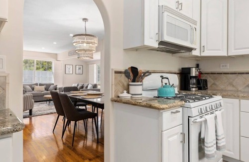 Eastside Santa Cruz House | Black's Beach Bungalow