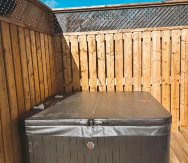 Riverport House | Black Salt Retreat - A Nordic-Inspired Retreat - Cabin 1