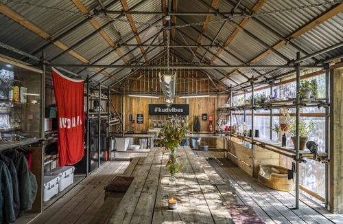 Tintagel Cabin | Black Shanti Tipi 2 with Ocean View