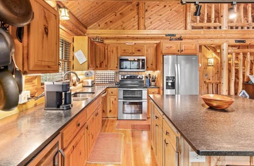 Minong House | Black Squirrel Retreat