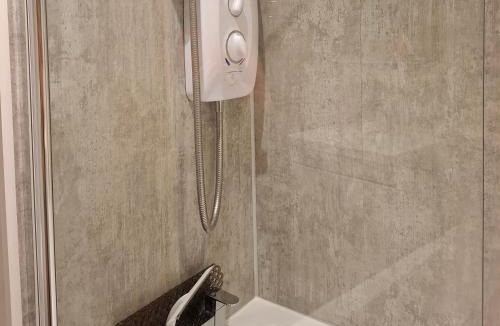 Helensburgh House | Black Stair Room - En Suite