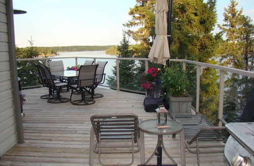 Kenora Cottage | Black Sturgeon Lake Executive Cottage