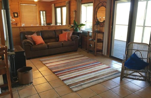 Capertee House | Black Wattle Cabin Turon Escape Capertee