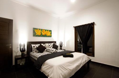 Gili Trawangan Resort | Black & White Cottages
