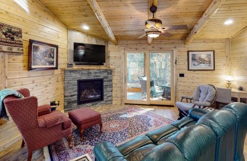 Eastern Vermont House | Blackbear Log Cabin