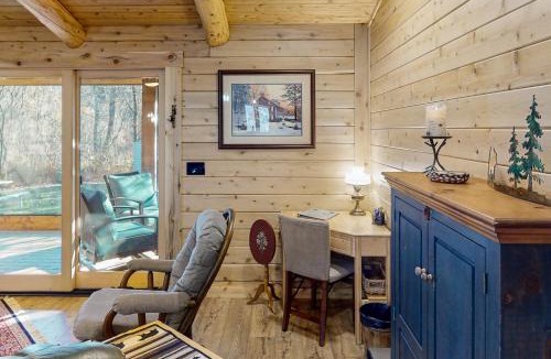 Eastern Vermont House | Blackbear Log Cabin
