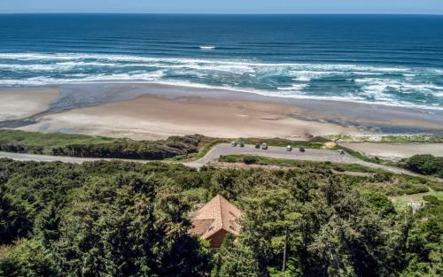 Newport House | Blackberry Hill