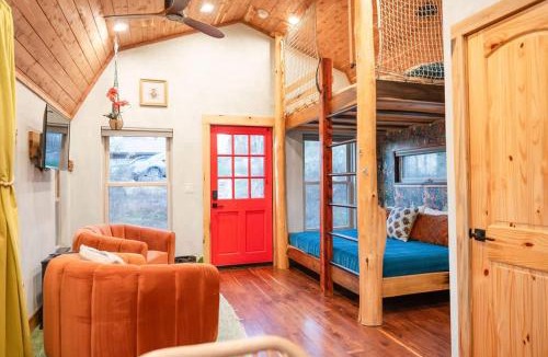 Lupton City House | Blackbird Cabin