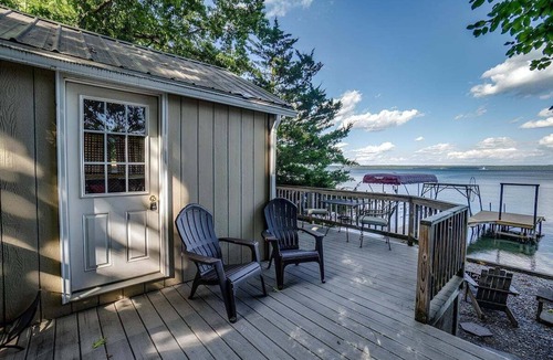 Town of Torrey Cottage | Blackbird Cottage, 2 bed lakefront on Seneca