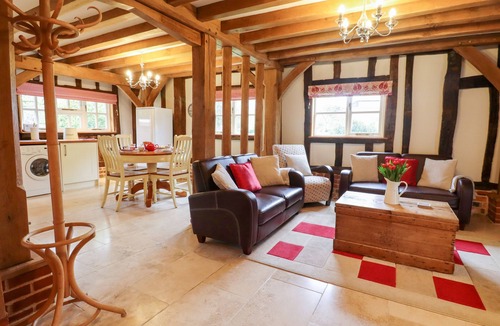 Etchinghill Cottage | Blackbird Cottage