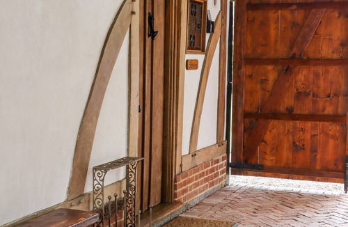 Etchinghill Cottage | Blackbird Cottage