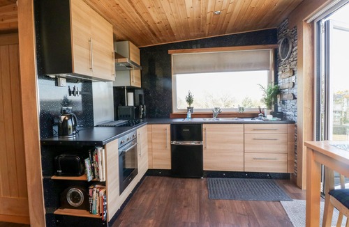 Glenboig Cottage | Blackbrae Cabin