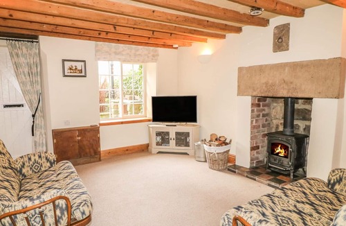 Belper Cottage | BLACKING MILL COTTAGE, pet friendly, with open fire in Belper
