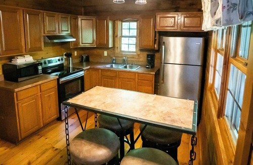 Logan Cabin | Blackjack - Hosted by The Chalets