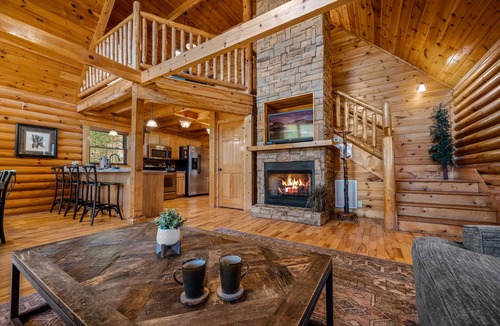 Gatlinburg Cabin | Blackjack: Theater, Gameroom, Hot Tub, Firepit