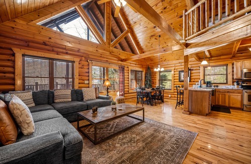 Gatlinburg Cabin | Blackjack: Theater, Gameroom, Hot Tub, Firepit