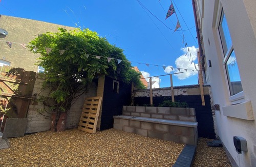 Blackpool House | Blackpool - 4 Beds - Sleeps 10 - Pet Friendly