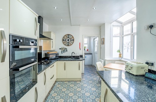 South Shore House | Blackpool Abode - The Cinema House