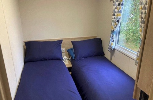 Blackpool Cabin | Blackpool Static Caravan - Haven Marton Mere