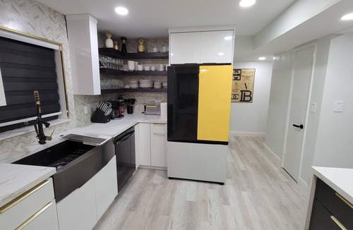 Fort Lauderdale House | Blackrock Lux ~ High-End Designer Oasis ~ 7min from Airport ~ EV Charger