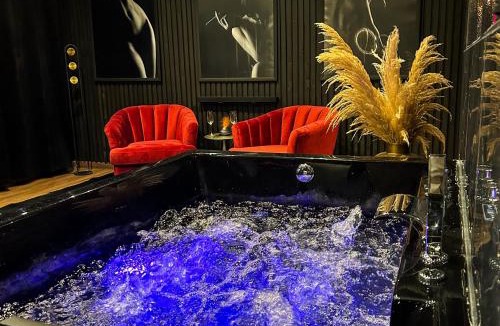 Sainte Marie - Saint Leon Apartment | BlackRoom Suite de Luxe 50 Nuances de grey