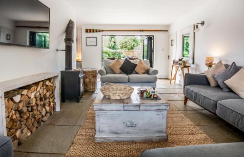 Wenhaston House | Blackshore House