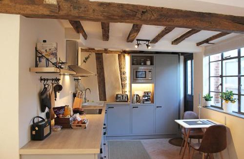 Lavenham House | Blacksmith's Cottage Suffolk