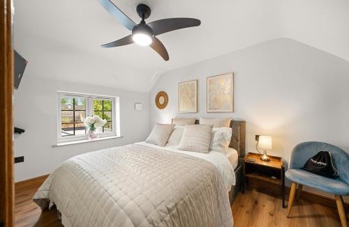 Burton on Trent House | Blacksmiths Cottage by Birch Stays