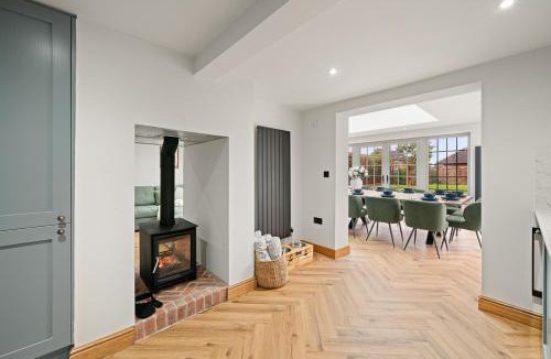 Burton on Trent House | Blacksmiths Cottage by Birch Stays