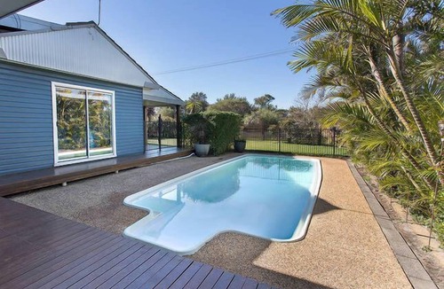Blacksmiths House | blacksmiths pet friendly beach house