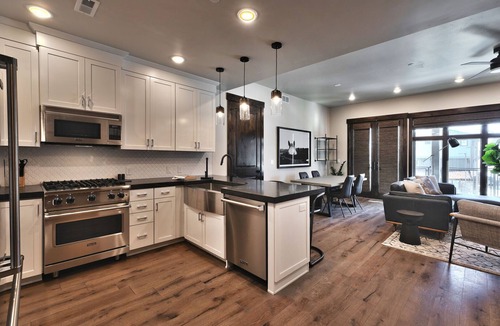 Park City Condo | Blackstone Residence w/Pool & Hot tub
