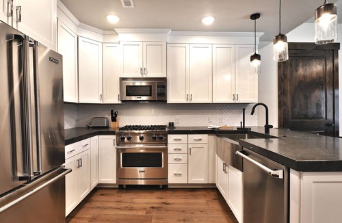 Park City Condo | Blackstone Residence w/Pool & Hot tub