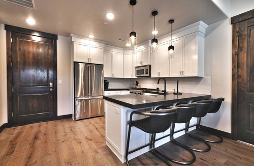 Park City Condo | Blackstone Residence w/Pool & Hot tub
