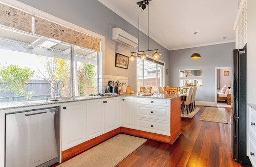 Healesville House | Blackwood House