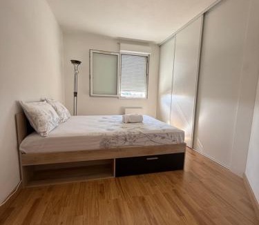 Blagnac Apartment | Blagnac- aéroport T2 Bohème