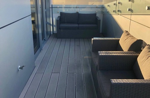 Johnsonville Apartment | Blair Holiday Apartment