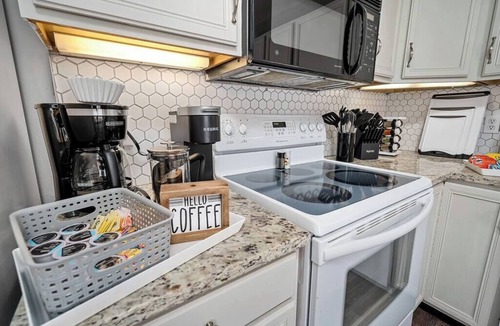 O'Fallon House | Blair's House in O'Fallon 3 Bed 1.5 Bath Game Room