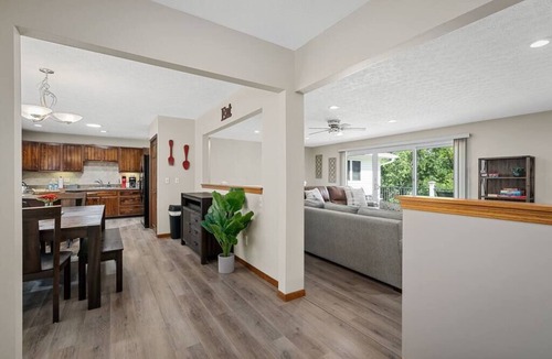 St. Peters House | Blair's Jungle House w/Hot Tub - Game Room