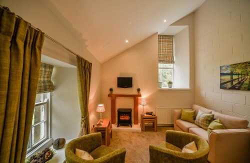Maybole House | Blairquhan Cottages