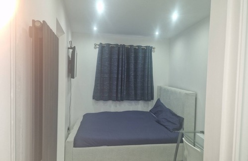 South Hornchurch House | Blake Rainham Homestay